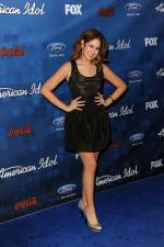 Американский идол: Поиск суперзвезды: 1367x2048 / 471 Кб