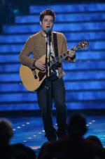 Американский идол: Поиск суперзвезды: 435x653 / 43 Кб