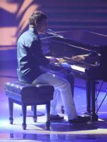 Американский идол: Поиск суперзвезды: 491x653 / 59 Кб