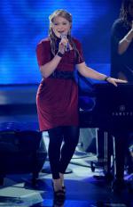 Американский идол: Поиск суперзвезды: 424x653 / 46 Кб