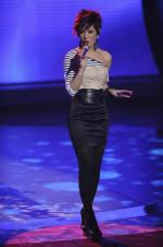 Американский идол: Поиск суперзвезды: 435x653 / 34 Кб