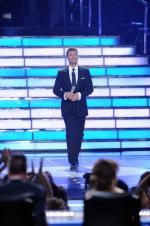 Американский идол: Поиск суперзвезды: 435x653 / 54 Кб