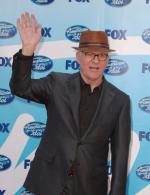 Американский идол: Поиск суперзвезды: 309x400 / 24 Кб