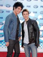 Американский идол: Поиск суперзвезды: 306x400 / 33 Кб