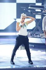 Американский идол: Поиск суперзвезды: 434x653 / 54 Кб