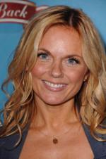 Американский идол: Поиск суперзвезды: 266x400 / 25 Кб