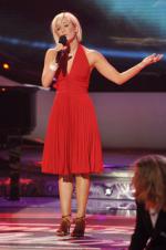 Американский идол: Поиск суперзвезды: 266x400 / 23 Кб