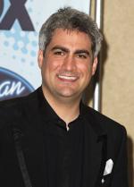 Американский идол: Поиск суперзвезды: 288x400 / 21 Кб