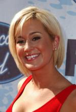 Американский идол: Поиск суперзвезды: 273x400 / 24 Кб