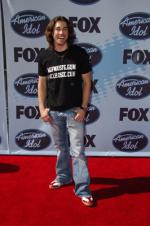 Американский идол: Поиск суперзвезды: 266x400 / 28 Кб