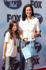 Американский идол: Поиск суперзвезды: 266x400 / 31 Кб