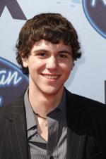 Американский идол: Поиск суперзвезды: 266x400 / 24 Кб