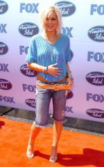 Американский идол: Поиск суперзвезды: 251x400 / 29 Кб