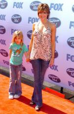 Американский идол: Поиск суперзвезды: 260x400 / 33 Кб