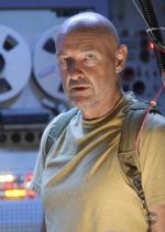 Остаться в живых: 457x640 / 51 Кб