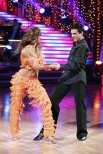 Танцы со звездами: 430x640 / 70 Кб