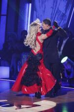 Танцы со звездами: 426x640 / 49 Кб