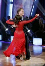 Танцы со звездами: 433x640 / 50 Кб