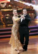 Танцы со звездами: 451x640 / 58 Кб