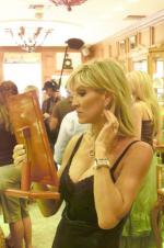 Настоящие домохозяйки округа Ориндж: 397x597 / 49 Кб