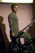 Декстер: 332x500 / 34 Кб