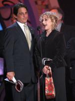 The 5th Annual TV Land Awards: 301x400 / 25 Кб