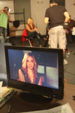 Hide: 1365x2048 / 285 Кб