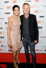 Красавица из трущоб: 1409x2048 / 538 Кб