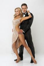 Танцы со звездами: 427x640 / 33 Кб