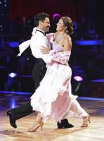 Танцы со звездами: 475x640 / 44 Кб