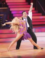 Танцы со звездами: 494x640 / 49 Кб