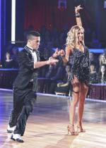 Танцы со звездами: 459x640 / 52 Кб