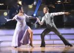 Танцы со звездами: 456x325 / 33 Кб