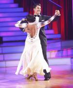 Танцы со звездами: 539x640 / 49 Кб