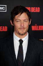 Ходячие мертвецы: 1363x2048 / 456 Кб