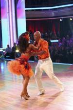 Танцы со звездами: 427x640 / 47 Кб