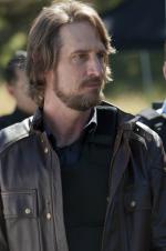 Сыны анархии: 435x653 / 53 Кб