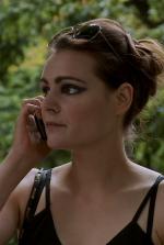 The Wife Sitter: 648x960 / 80 Кб