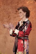 Betty White's 90th Birthday: A Tribute to America's Golden Girl: 400x600 / 48 Кб