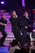 Американский идол: Поиск суперзвезды: 435x653 / 44 Кб