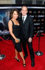 Мстители: 1307x2048 / 450 Кб