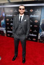 Мстители: 1381x2048 / 498 Кб