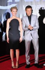 Мстители: 1333x2048 / 382 Кб