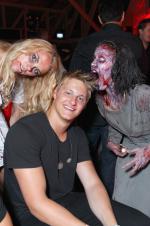 Ходячие мертвецы: 1365x2048 / 474 Кб