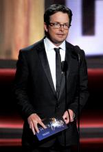 The 64th Primetime Emmy Awards: 1389x2048 / 318 Кб