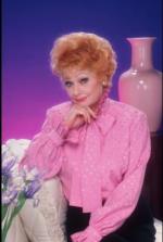 Люсиль Болл: 304x450 / 22 Кб