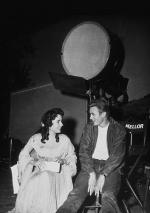 Джеймс Дин: 318x450 / 26 Кб