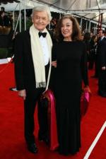 Хэл Холбрук: 267x400 / 24 Кб