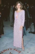 Мариса Томей: 261x400 / 18 Кб