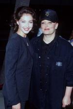 Эшли Джадд: 468x697 / 46 Кб